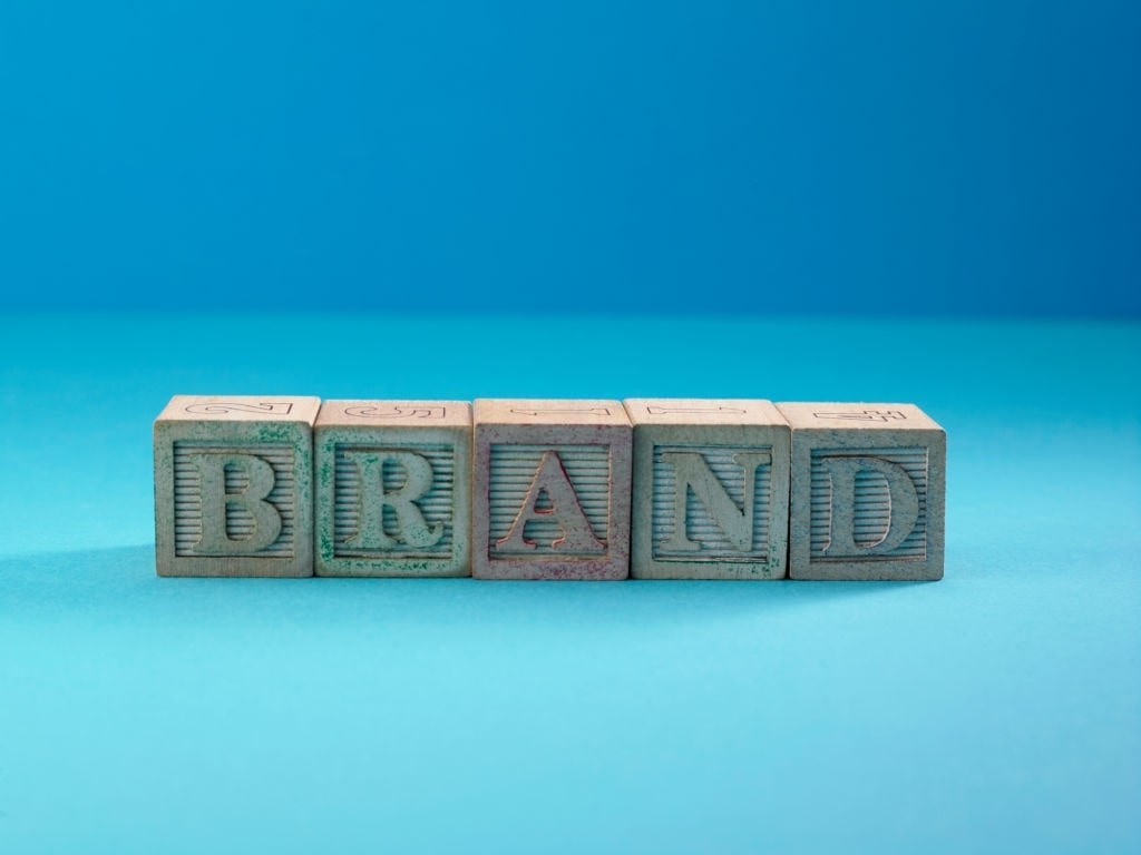 Top 7 logo design principles and tips - A design blog by Designfier